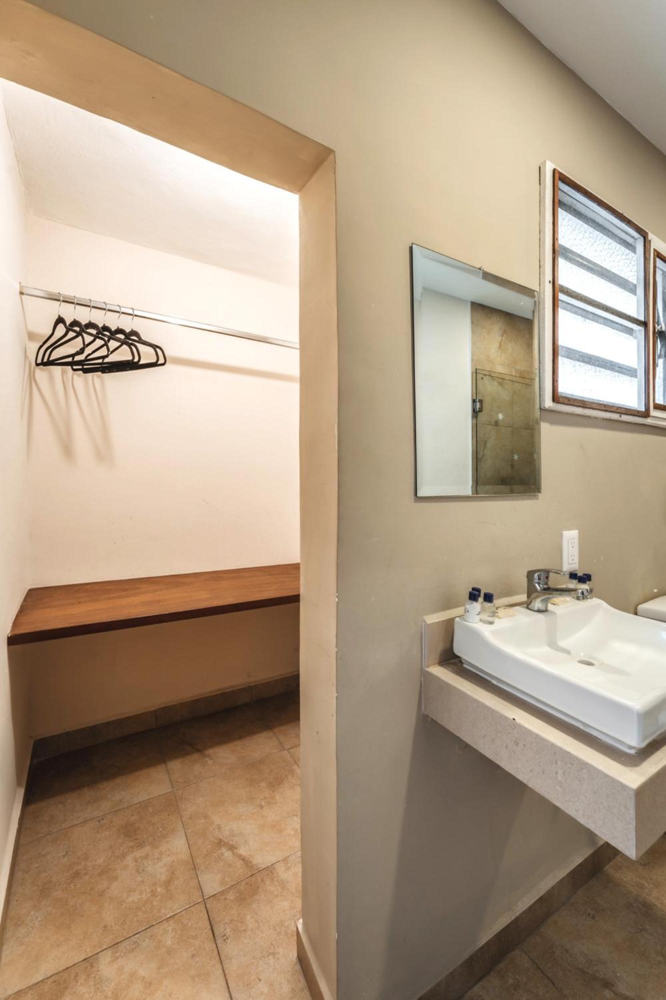 Real Toledo By Kavia Hotel Merida